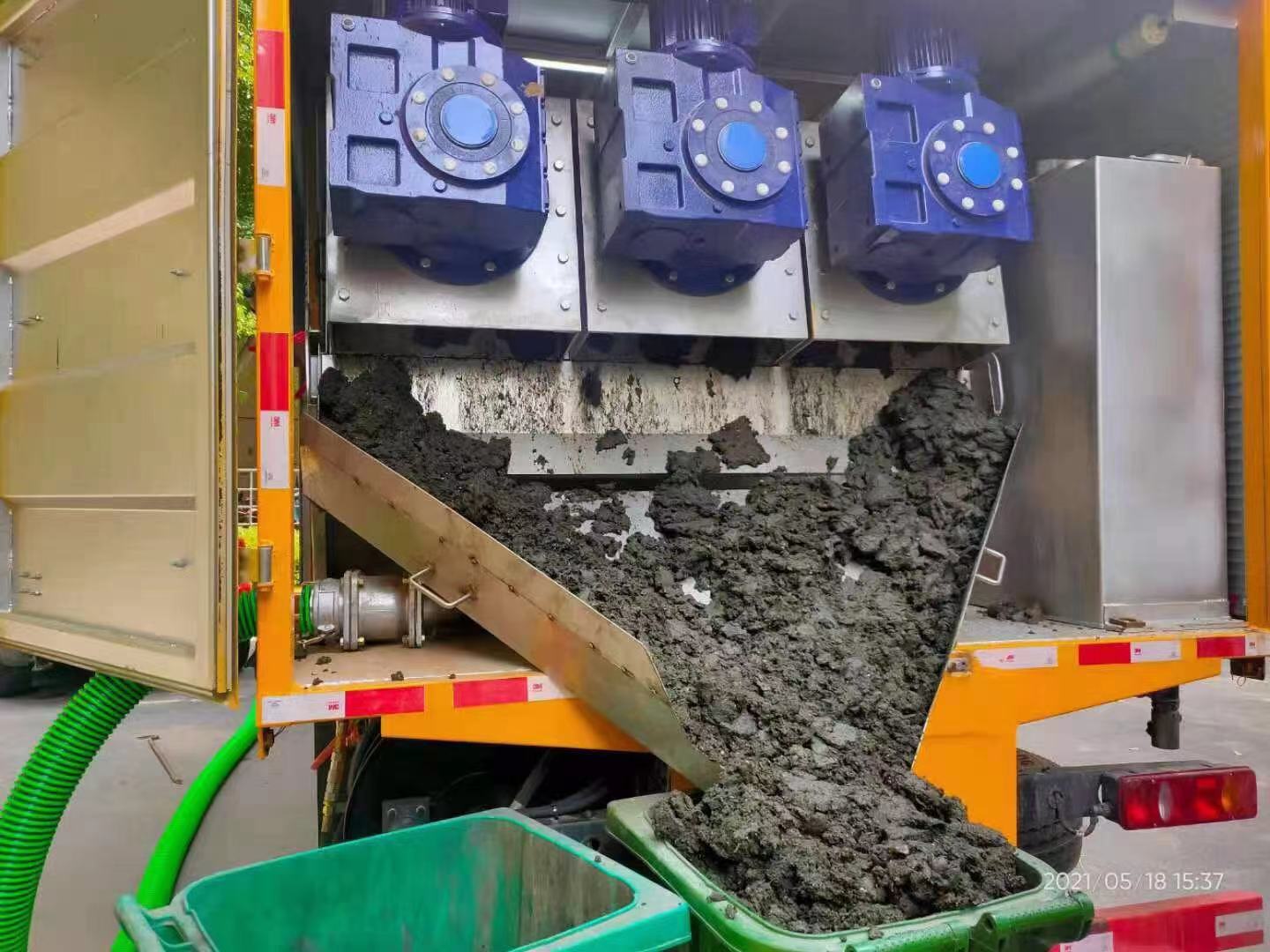 三江镇化粪池清掏城市维护站-泥浆净化干湿分离处理